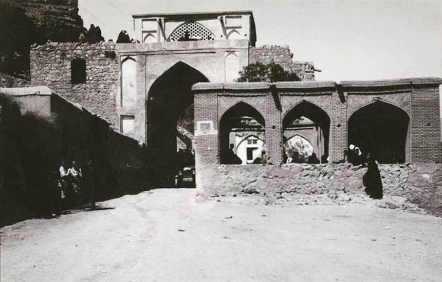 عکس قدیمی دروازه قرآن شیراز